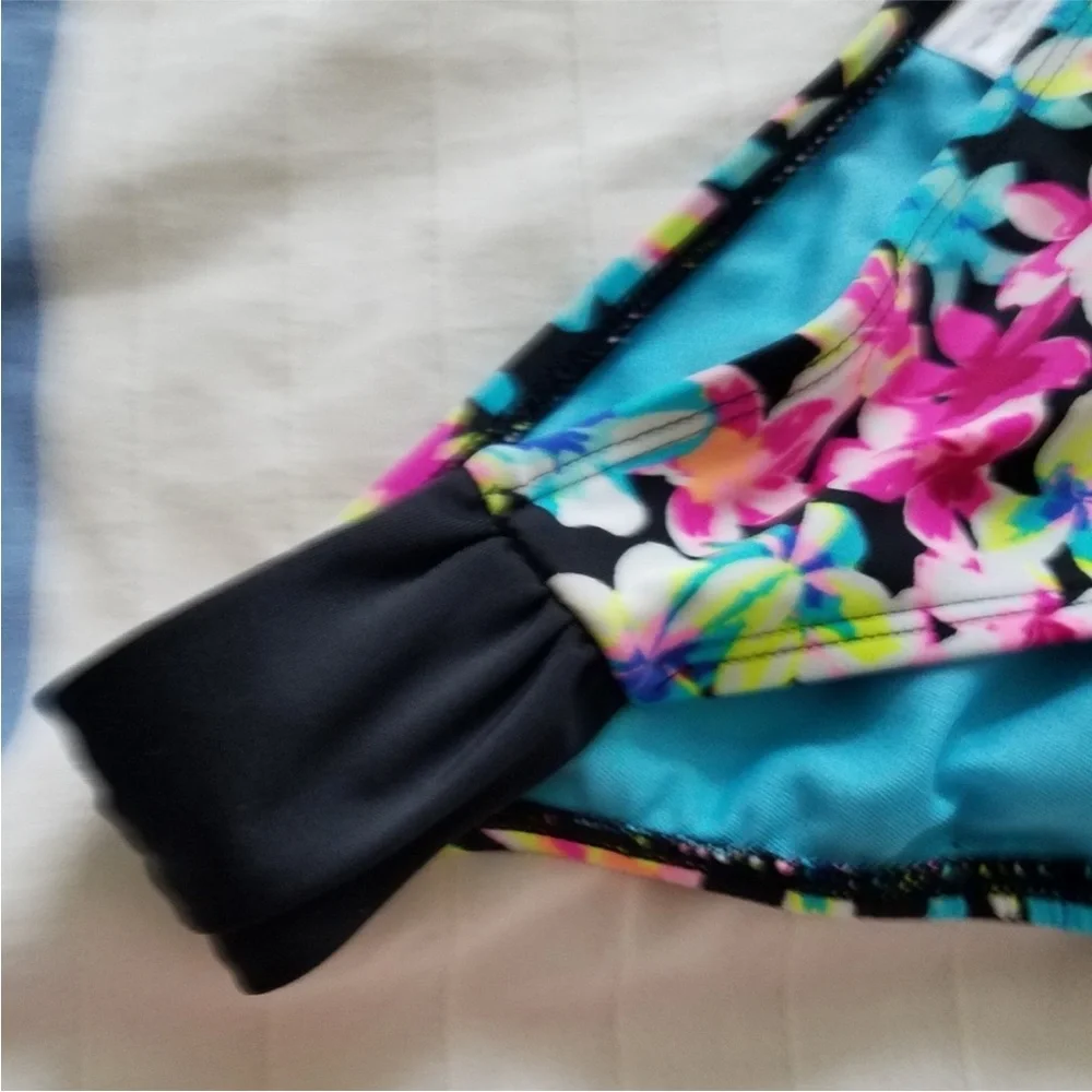Sexy Black Floral Halter Push-up Bikini Top California Waves